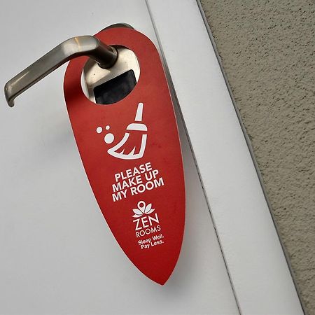 Zen Rooms Kuta Tuban Suites Eksteriør billede