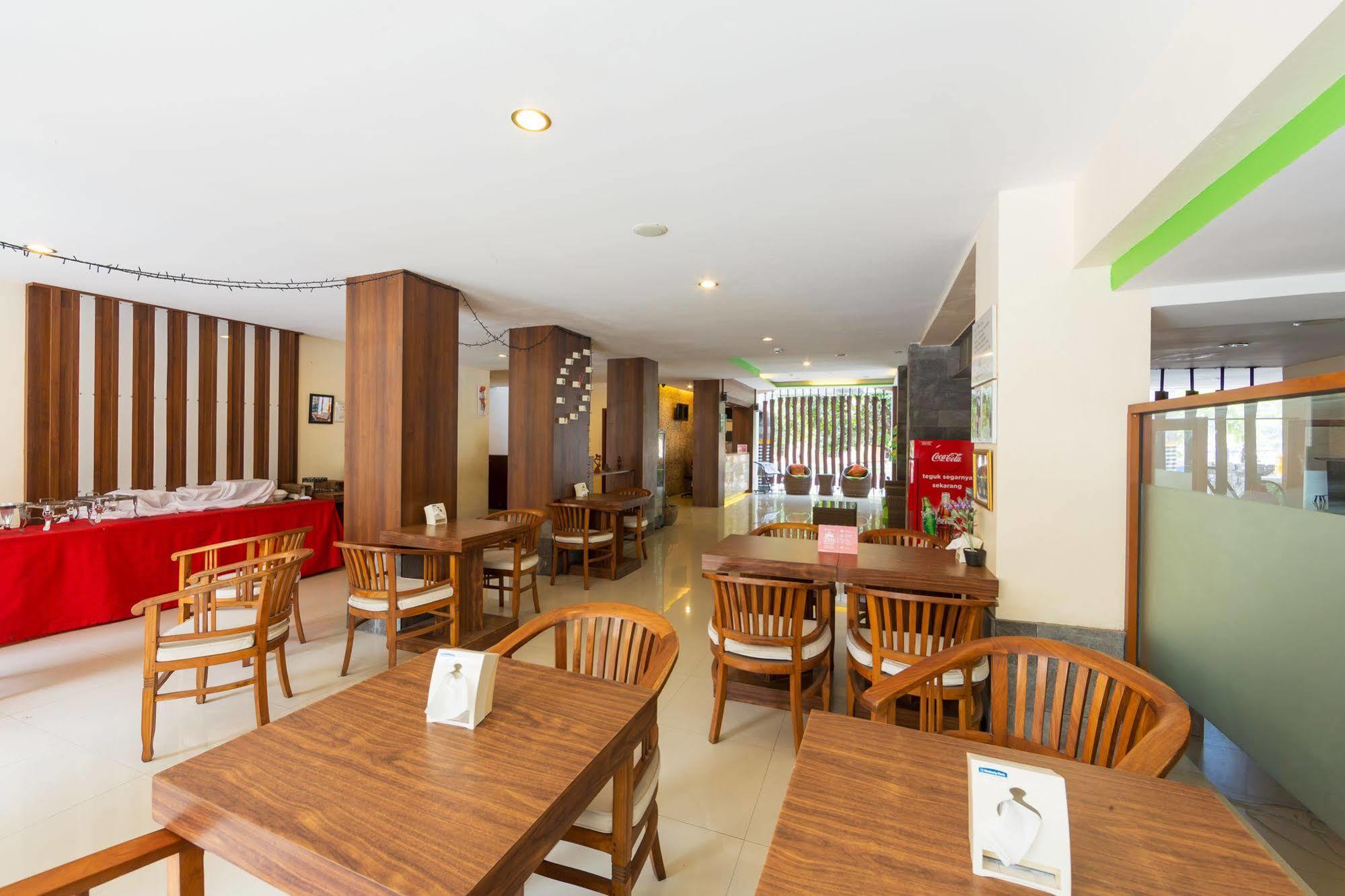 Zen Rooms Kuta Tuban Suites Eksteriør billede