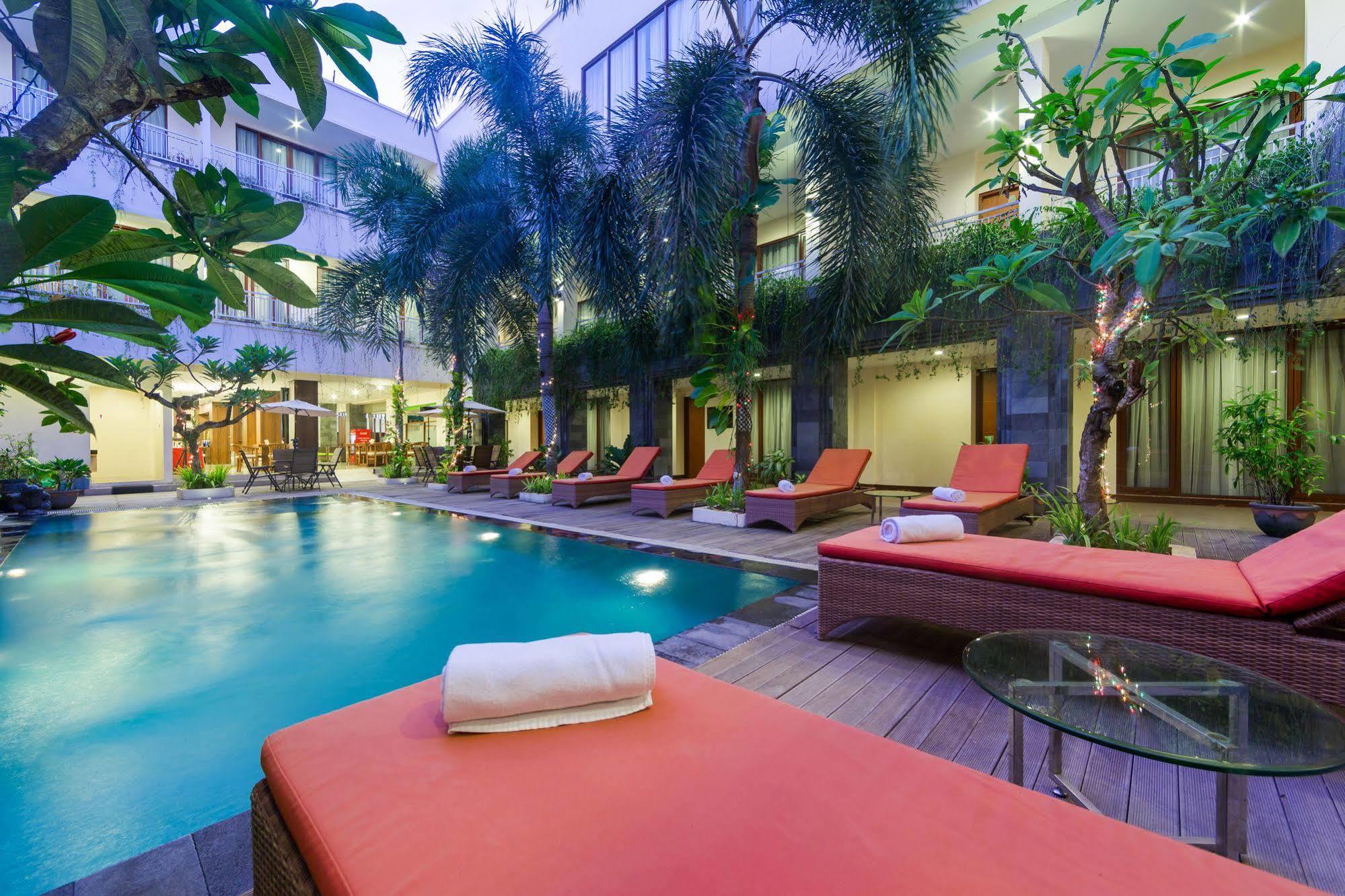 Zen Rooms Kuta Tuban Suites Eksteriør billede